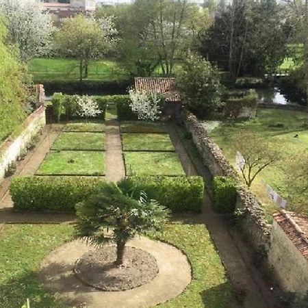Les Jardins De La Seugne Appartement Jonzac Buitenkant foto