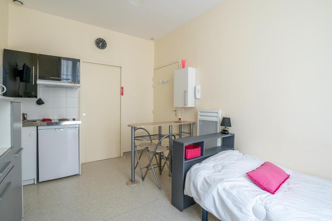 Les Jardins De La Seugne Appartement Jonzac Buitenkant foto