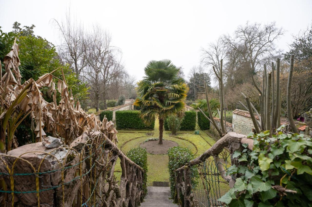 Les Jardins De La Seugne Appartement Jonzac Buitenkant foto